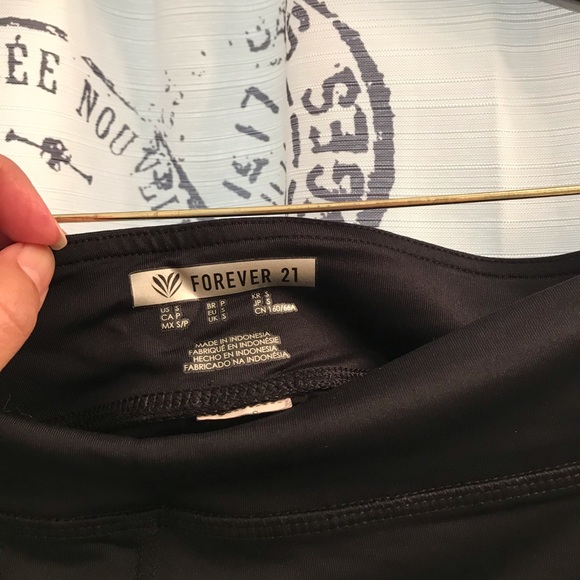 🌺 Forever21 Leggings W/ Fishnet Mesh Panel Detail - Picture 4 of 5